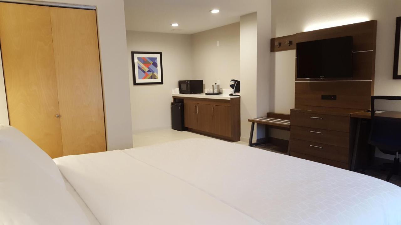 Holiday Inn Express Fremont - Milpitas Central By Ihg Екстериор снимка