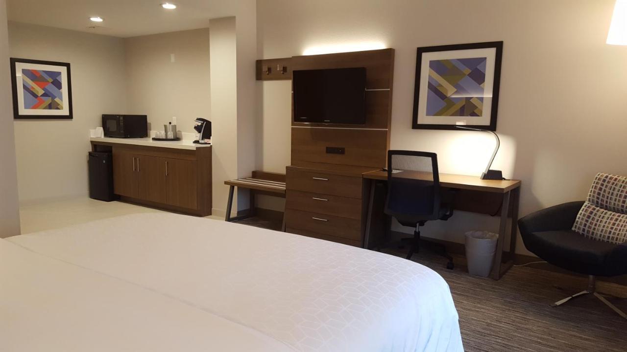 Holiday Inn Express Fremont - Milpitas Central By Ihg Екстериор снимка