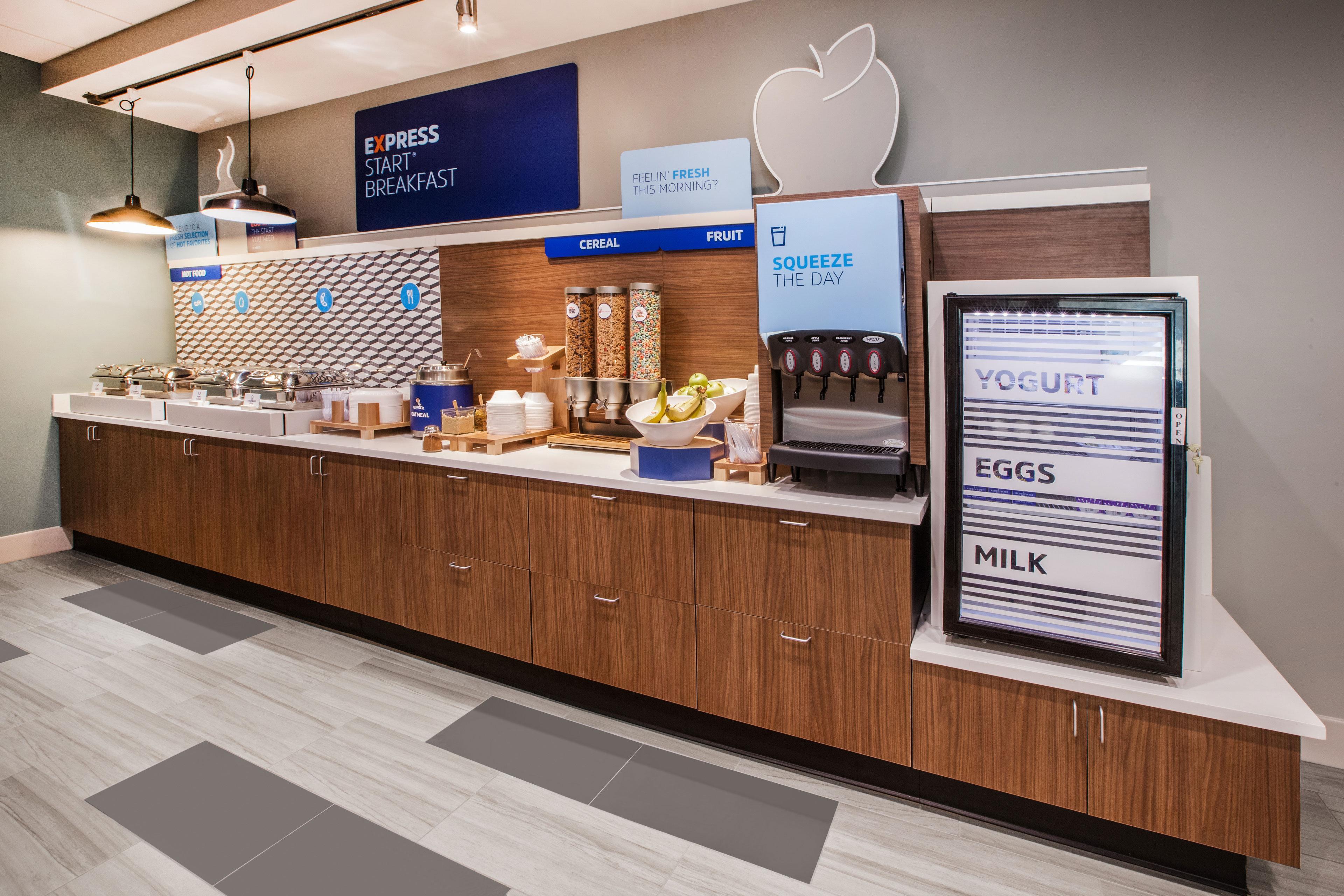 Holiday Inn Express Fremont - Milpitas Central By Ihg Екстериор снимка