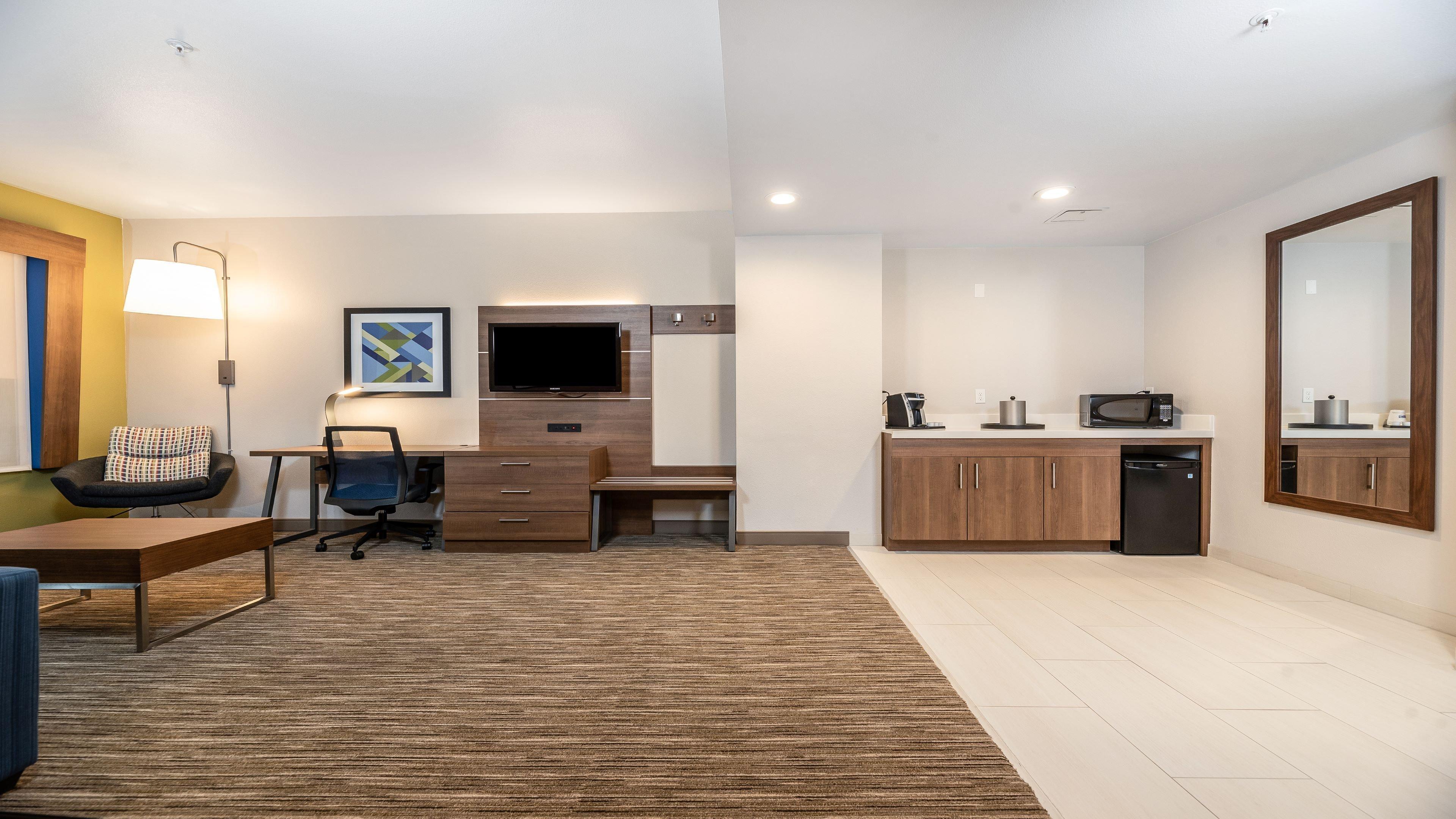 Holiday Inn Express Fremont - Milpitas Central By Ihg Екстериор снимка