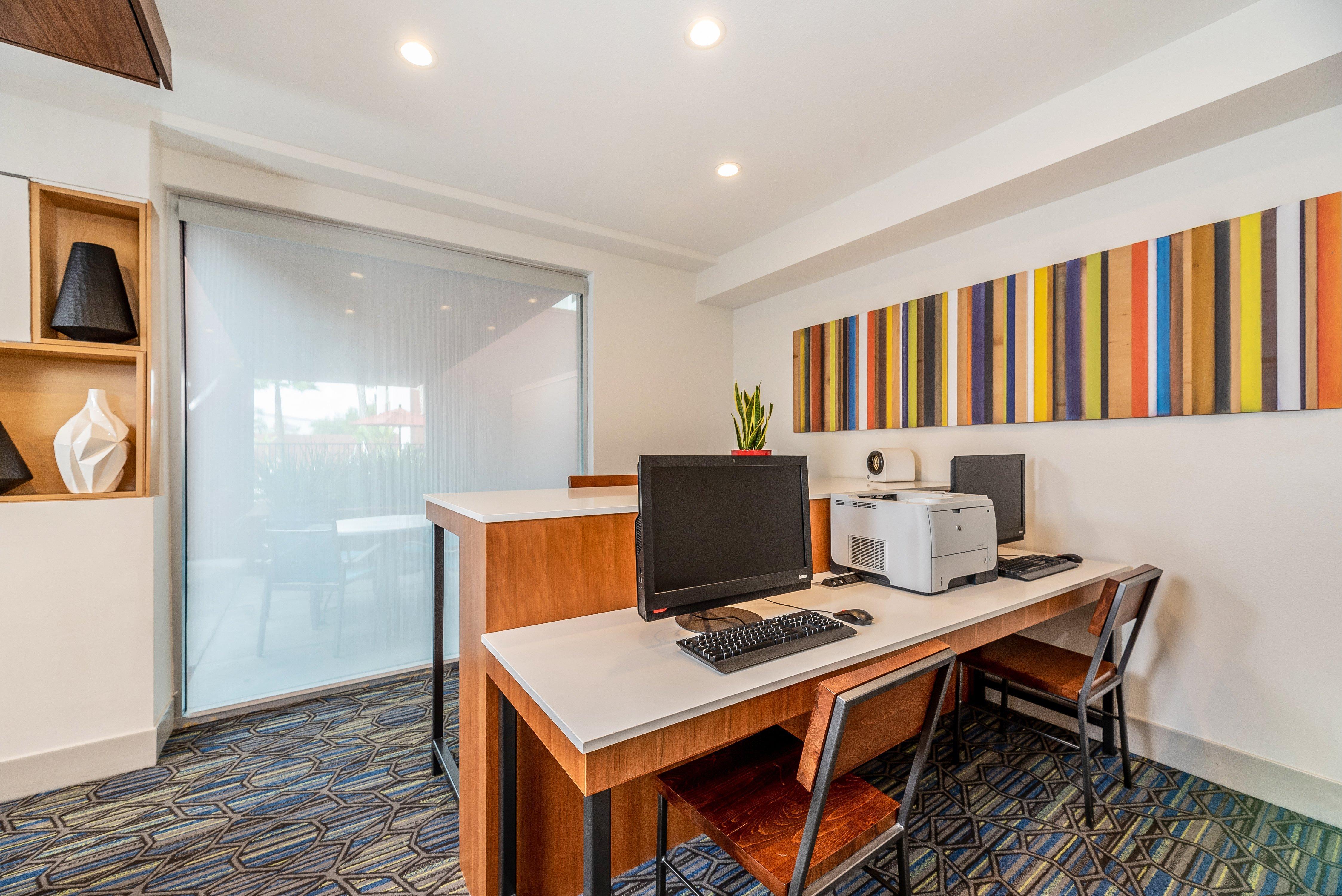 Holiday Inn Express Fremont - Milpitas Central By Ihg Екстериор снимка