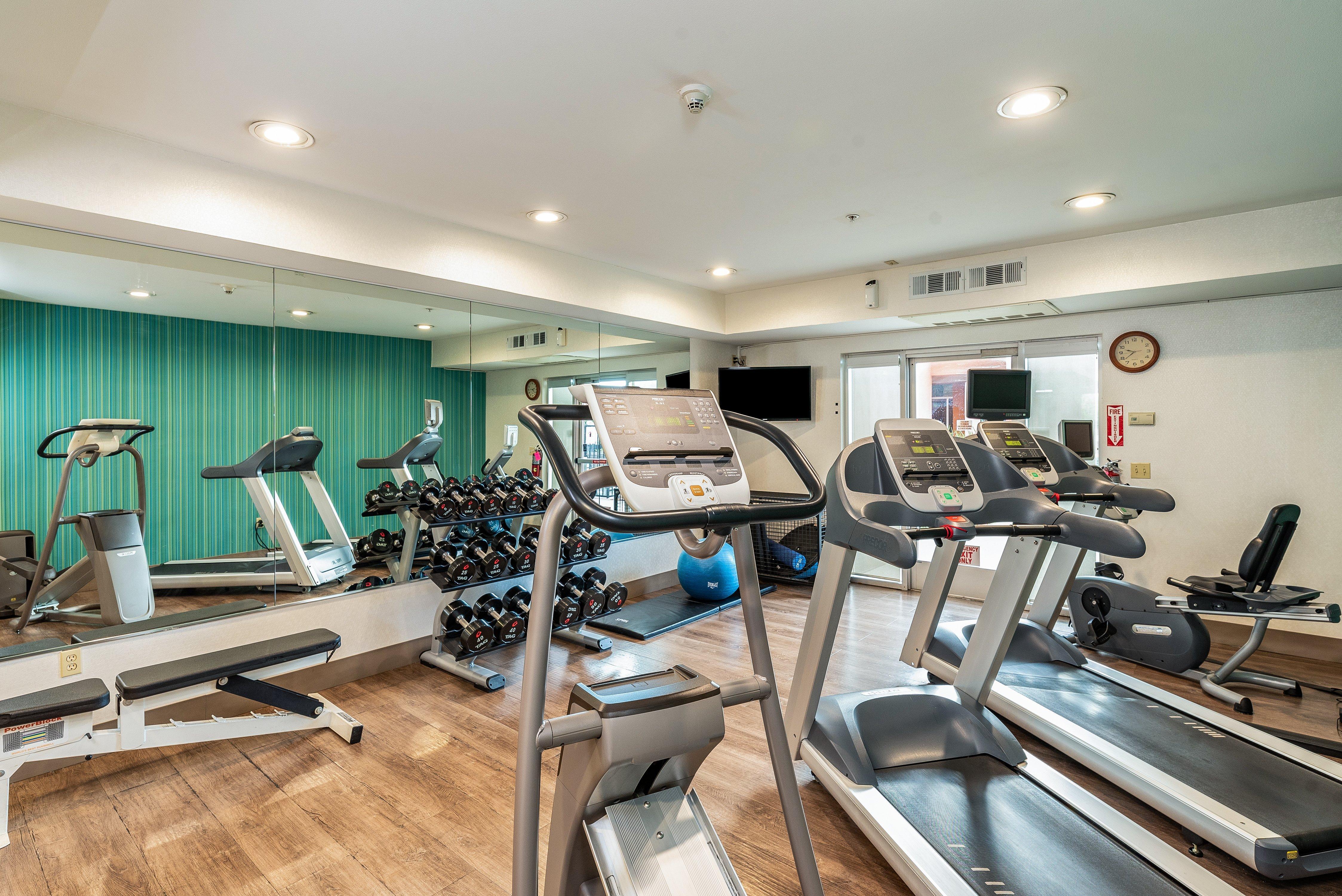Holiday Inn Express Fremont - Milpitas Central By Ihg Екстериор снимка
