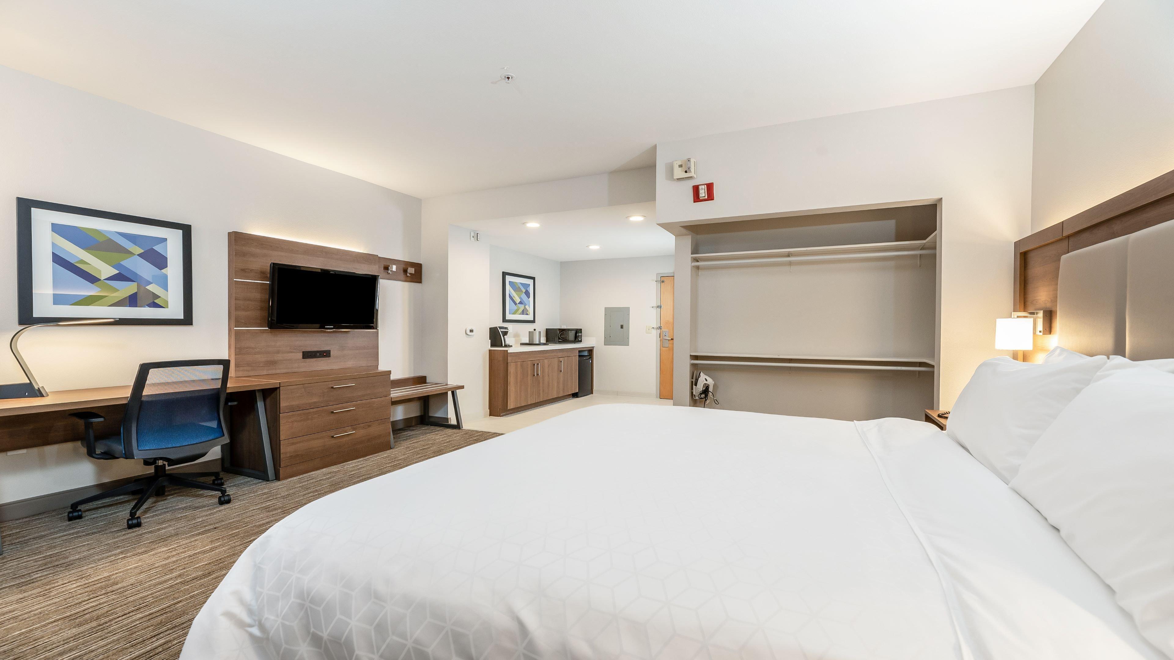 Holiday Inn Express Fremont - Milpitas Central By Ihg Екстериор снимка
