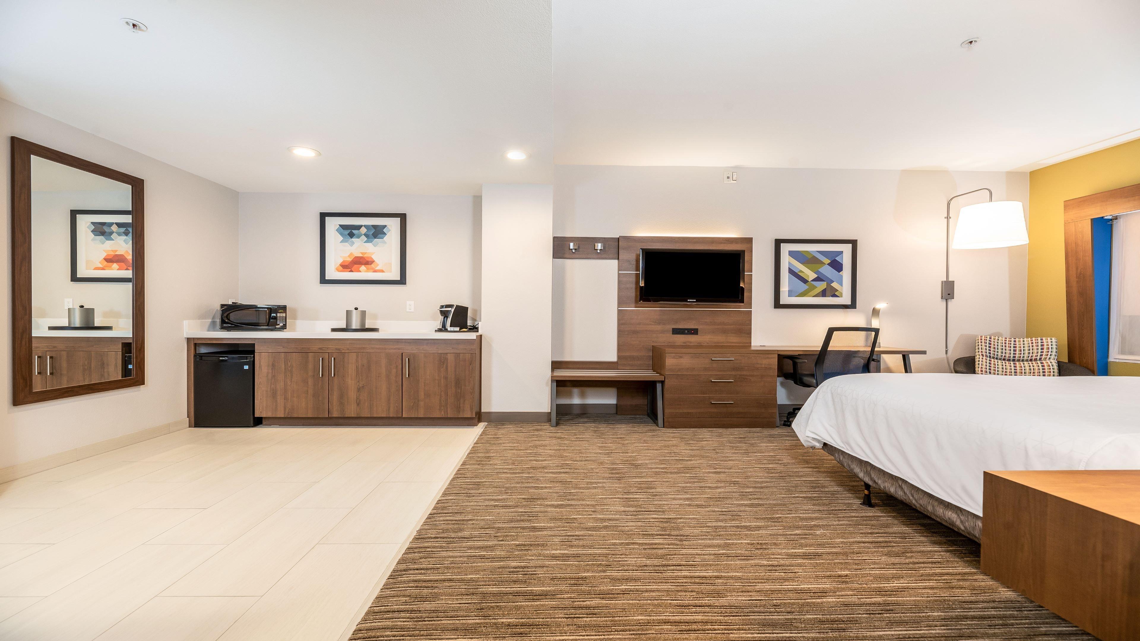 Holiday Inn Express Fremont - Milpitas Central By Ihg Екстериор снимка
